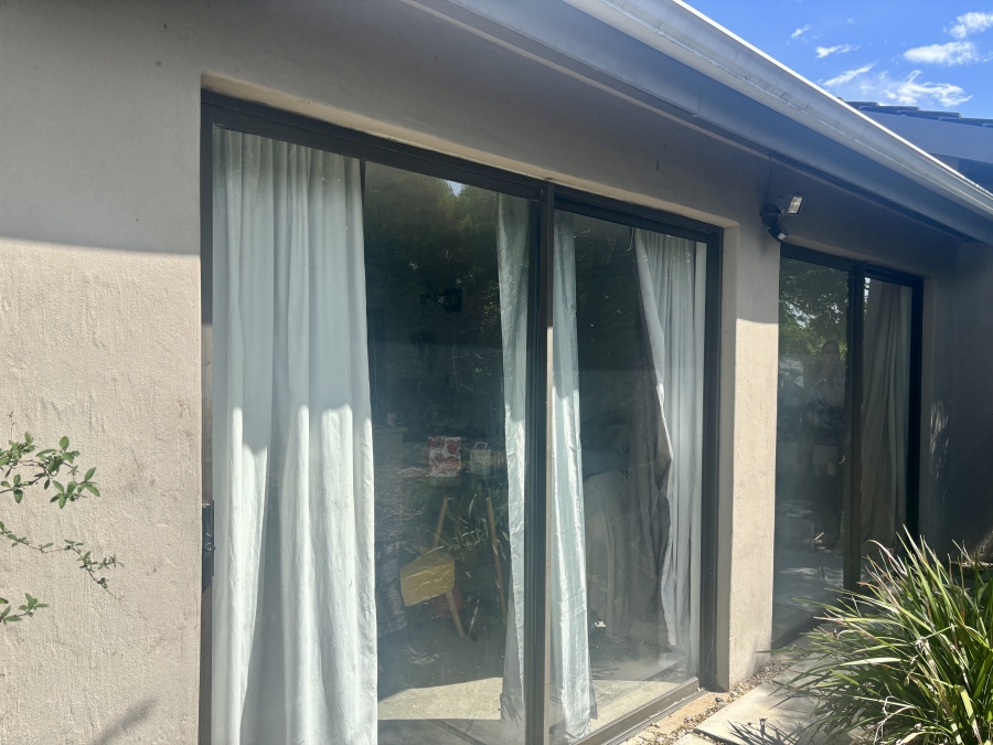 4 Bedroom Property for Sale in Sandbaai Western Cape